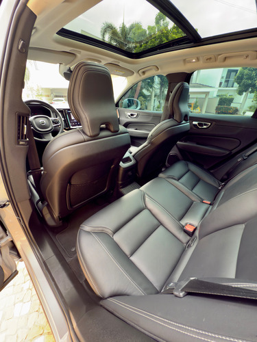 Volvo XC60 2.0 T8 Ultimate Recharge (Plug-In) 5P Hibrido