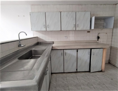 Venta De Casa Con Renta En Palermo 