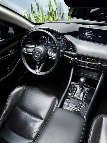 Mazda 3 Grand Touring B2+