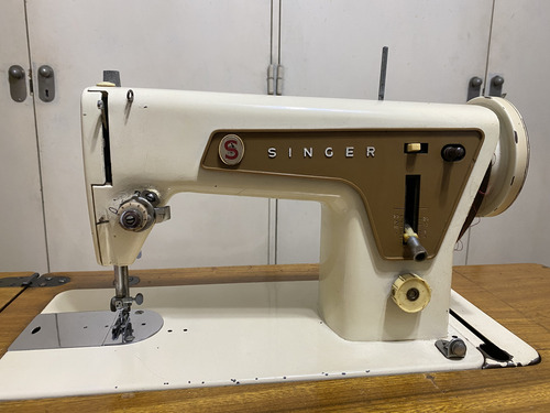 Mueble Cajonera Con Máquina De Coser Singer 269 (Usado)