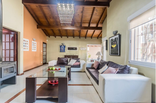 Imagen 8 de 30 de Casa 4 Ambientes, Con Quincho Y Piscina . Ciudad Evita. Posible Financiación Parcial.