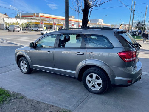 Imagen 4 de 12 de Dodge Journey 2.4 N Sxt 7p 2012
