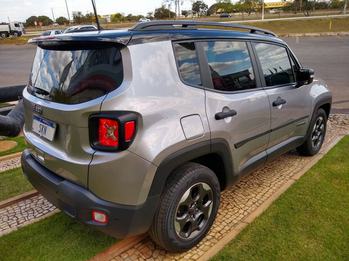 Imagem 4 de 7 de Jeep Renegade 1.8 16v Flex 4p Automático