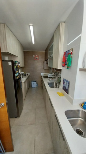 Tejada. Impecable 2d+2b+2e+1bd+cocina Cerrada Independiente
