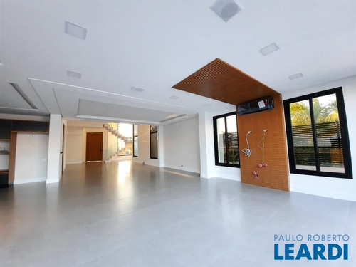 Imagem 1 de 15 de Casa Em Condomínio - Alphaville Nova Esplanada - Sp - 634059