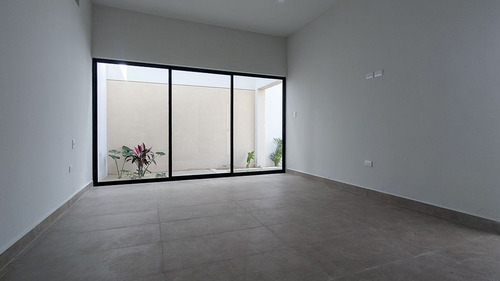 Casa En Venta En Exclusivo Desarrollo De Cholul, Merida.