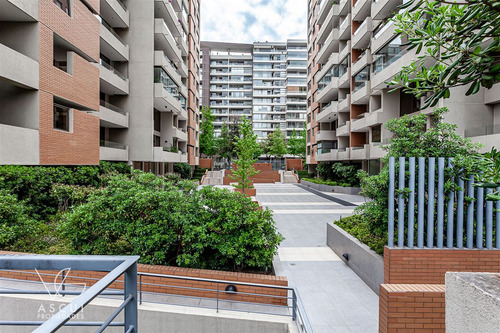Amplio Departamento En Venta De 3 Dorm. En Las Condes