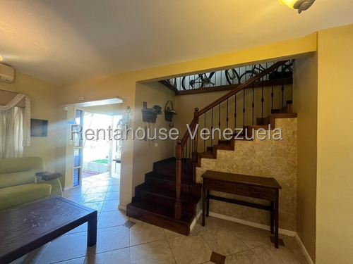 Amplia Y Luminosa Casa En Venta Urb La Mendera Cabudare Eo