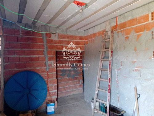 Imagem 11 de 14 de 1.000 M², Casa Em Construção, 02 Dormitórios Sendo 01 Suíte!