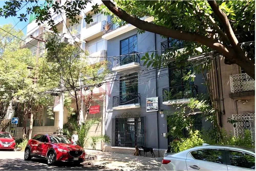 Edificio En La Condesa Con La Mejor Ubicación !