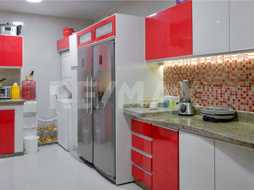 Apartamento En Venta La Chimenea Valencia De Oportunidad , Bien Ubicado Y Con Todas Las Comodidades. Cercano A Comercios De Importancia Y De Primera Necesidad, El Acceso A Las Vías Principales. Dapo