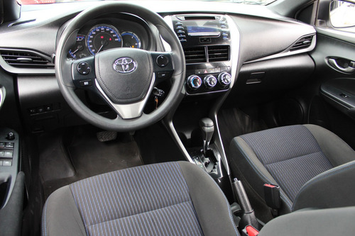 Toyota Yaris 1.3 16V XL MULTIDRIVE