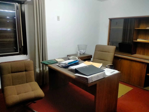 Imagen 17 de 27 de Casa Venta Alto Alberdi Con Galpon Y Oficinas
