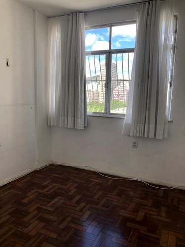 Imagem 23 de 24 de Apartamento À Venda Na Rua Gavião Peixoto, Icaraí, Niterói - Rj - Liv-22232