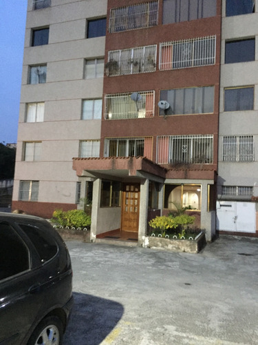 Se Vende Apartamento En Residencias Mira Bosque 