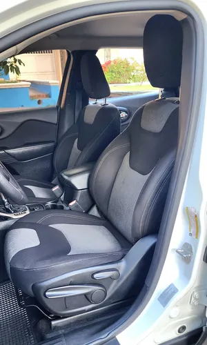 Jeep Cherokee 2.4 SPORTS