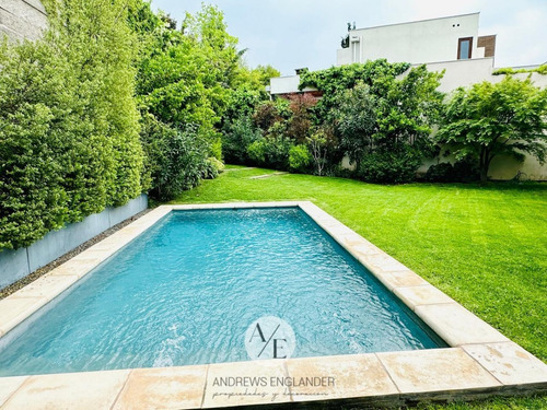 Impecable Casa Mediterránea En Condominio Monte Tabor