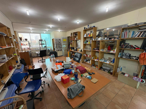 Arriendo Oficinas De 120 Mts2 Con 2 Baños !!