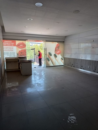 Local Comercial 100m2 En Strip Center - Ciudad Empresarial