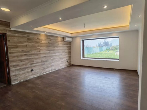 Parcela Con Casa Y Galpón , Comuna Isla De Maipo