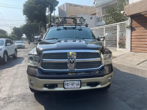 RAM Ram 2500 Laramie LongHorn 4x4