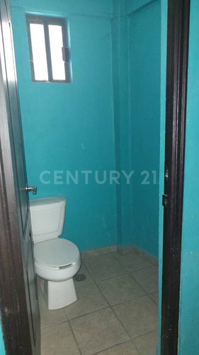 Casa Amplia En Excelente Ubicación, Ideal Para Negocio Y Vivienda