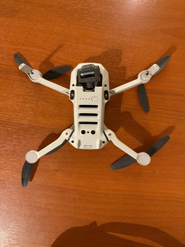 Drone Dji Mini Se Fly More Combo 2.7k Gris 5.8ghz 3 Bat. Gris (Usado)