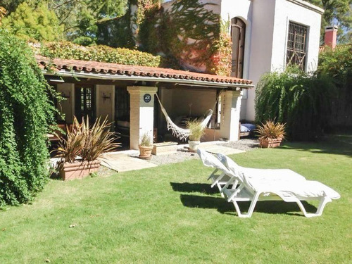 Casa En Venta De 4 Dormitorios En San Rafael