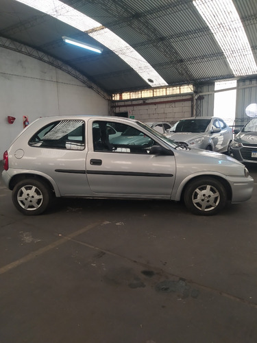 Chevrolet Corsa 1.6 Gl Aa Dh