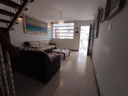 Casa En Venta Los Pomelos