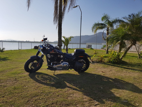 Softail Slim Não É Fat Boy.