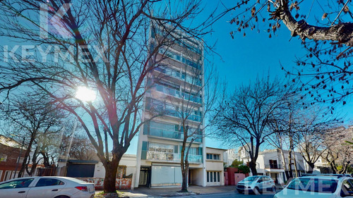Departamento En Venta De 2 Dormitorios, La Plata