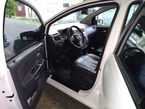 Volkswagen Suran 1.6 Comfortline 101cv 11a 2014