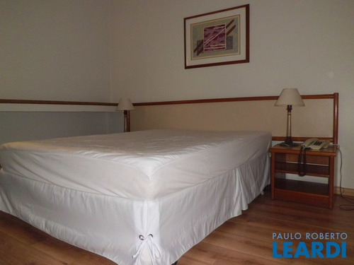 Flat - Jardim América - Sp - 11158