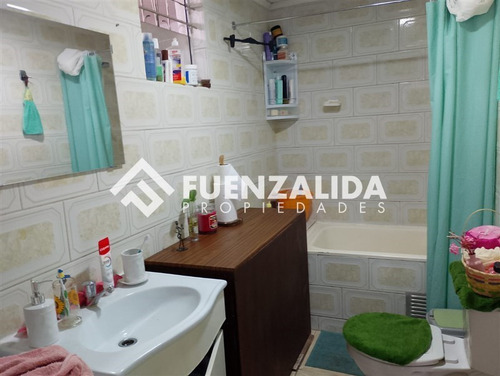 Casa En Venta De 2 Dorm. En Puente Alto