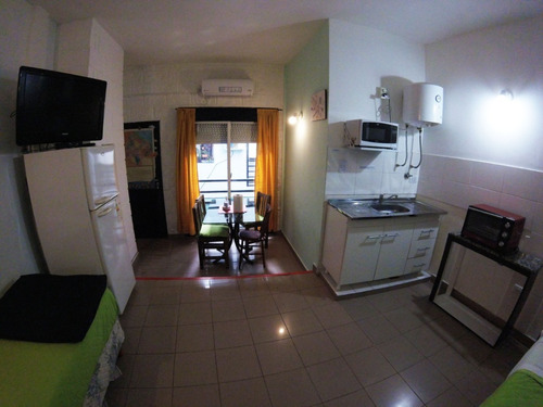 Imagen 3 de 16 de Excelente Propiedad A La Venta Monoambiente Con Sum, Terraza Y Pileta