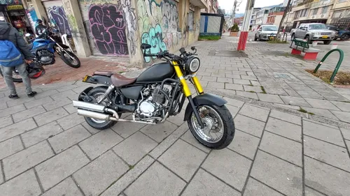 Um Renegade 200