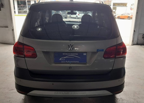 Imagen 8 de 14 de Volkswagen Suran Cross 1.6 Highline Msi Les Automotores