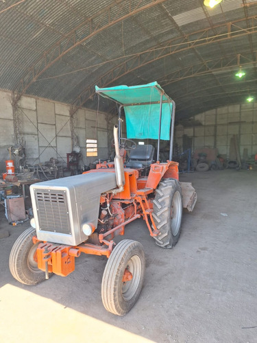 Tractor Tpaktophbin