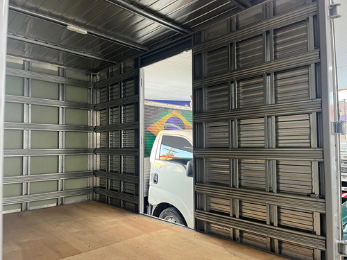 Hyundai HR 2.5 Hd Cab. Curta S/ Carroceria Tci 2p