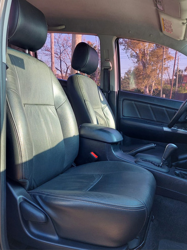 Toyota Hilux 3.0 Cd Srv Cuero 4x4 5at - A4