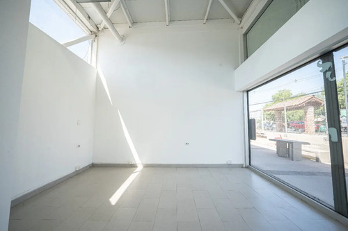 Arriendo De Local F2 De 25mts2 En Strip Center Homecenter