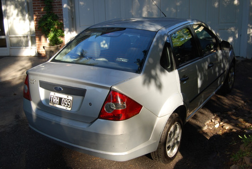 Ford Fiesta Max 1.6l 2010