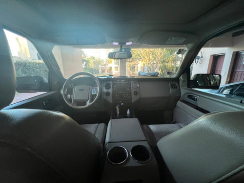 Imagen 4 de 10 de Ford Limite 4x2