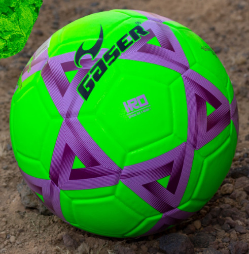Balón Gaser De Futbol Modelo Iro Fosforescente Color Verde Con Morado Verde Con Morado