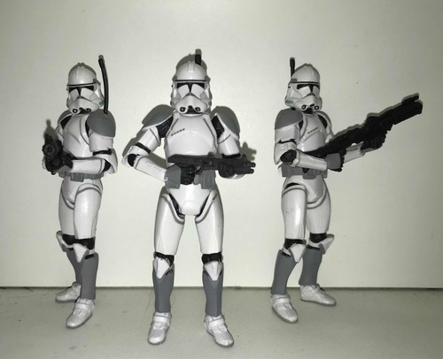 3 Bonecos Star Wars 3.75 Clone Trooper 41st Action Figure. (Usado)