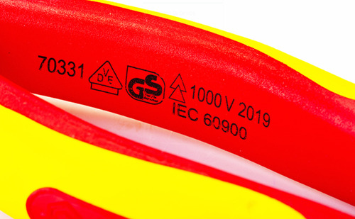 Alicate Electricista Aislado 6 1000v Color Verde