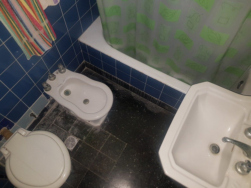 Departamento De 2 Amb A La Calle Con Balcon En Venta -