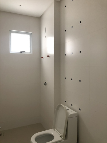 Imagem 13 de 15 de Ref: 919 - Apartamento Com 4 Dormitorios A Venda, 2 M² Por - - V-amd919