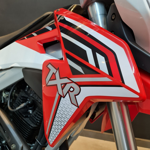 Imagen 14 de 24 de Corven Triax Txr 250l - Ahora 12 Ó 18 - Retira Ya - Jp Motos